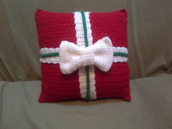 New Years Gifts Crochet Pillow Cover Pattern For Beginners
