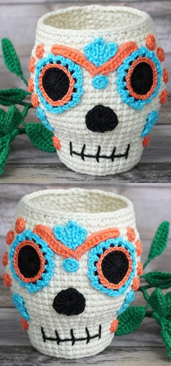 Fast, easy crochet skull amigurumi 