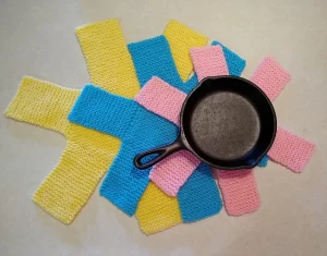 Free Kitchen Protector Crochet Patterns – Pretty Pan Protectors