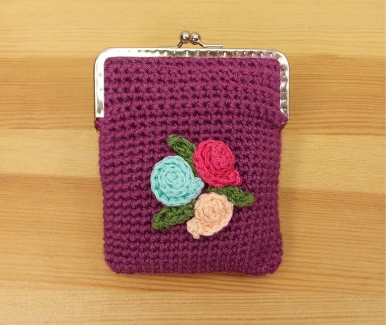 Free Crochet Coins Purse With Flowers Pattern