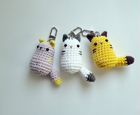 Crochet Cat Keychain Amigurumi – Free Pattern & Romantic Gift Idea