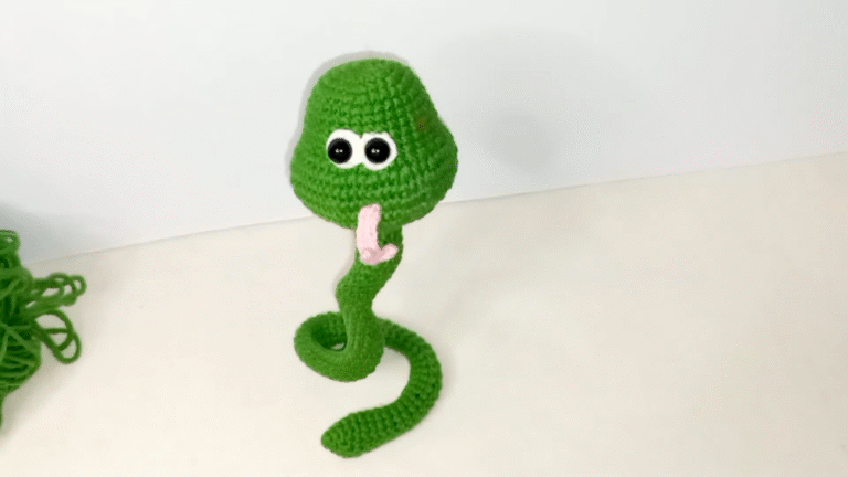 Crochet Standing Snake Plush Amigurumi Reptile Patterns