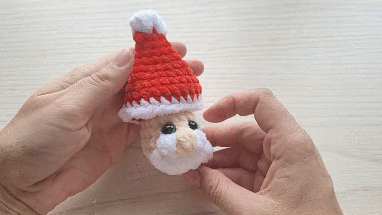 Crochet Santa Claus Christmas Amigurumi Pattern for Beginners