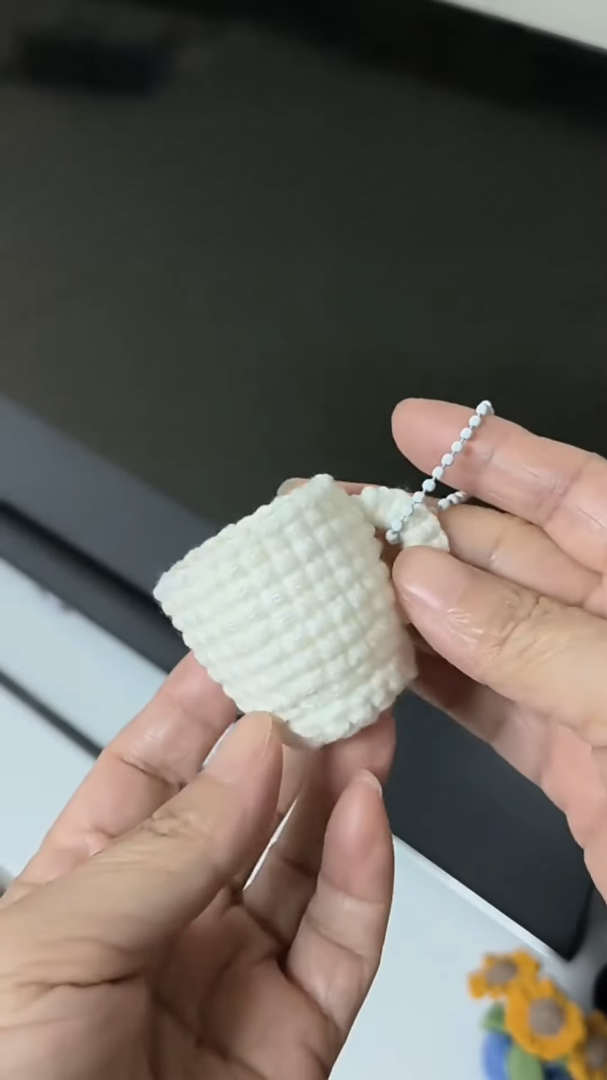 DIY Crochet Cute Cup Keychain Amigurumi Pattern