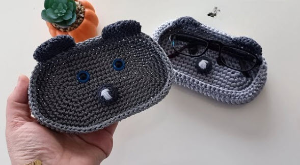 Warm Crochet Cute Bear Glasses Holder Amigurumi Pattern