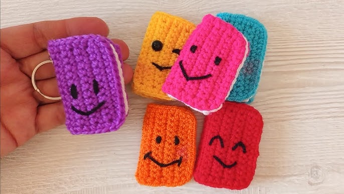 Crochet Tiny Book Keychain in Minutes – Easy Beginner Crochet Pattern