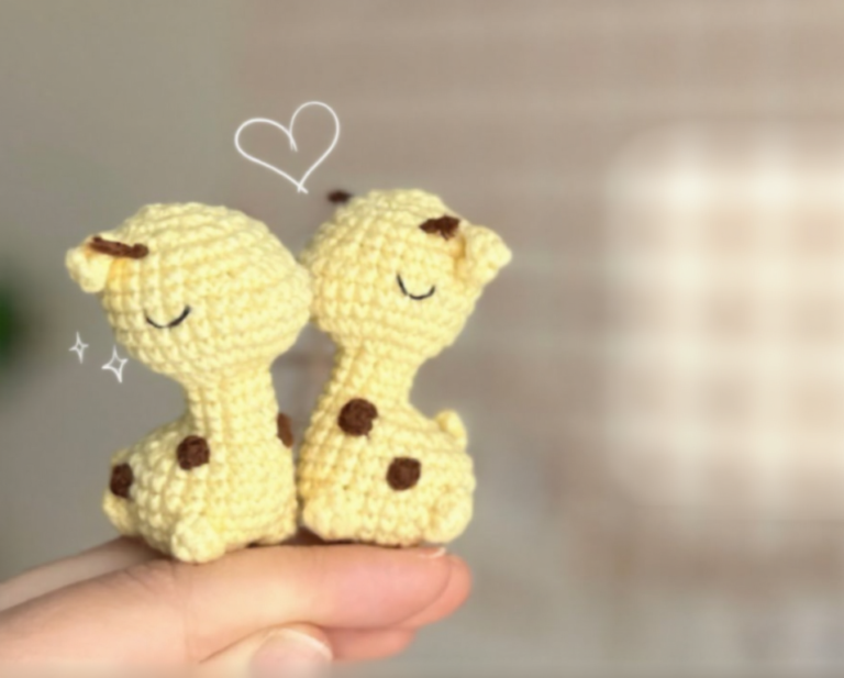 How to Crochet a Little Giraffe Amigurumi – Beginner-Friendly Plush Pattern
