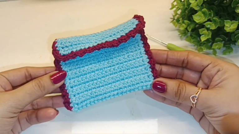 Sparkling Crochet Mini Purse Perfect Step-by-Step and Tiny Handmade Pattern