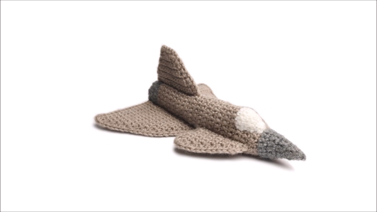Free Crochet Jet Airplane Amigurumi Patterns for Every Skill Level