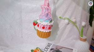 Crochet Cupcake Bottle Holder Pattern You'll Love to Make