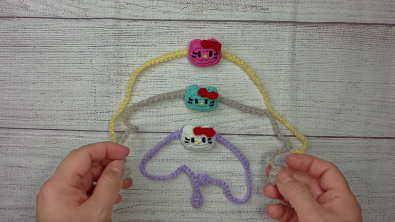 Crochet Kitty Cat Bracelet Free Pattern for Adorable Wrist Charm