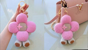 Elegant Crochet Flower Keychain Pattern for Beginners