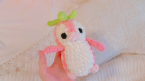 Easy Crochet Strawberry Penguin Amigurumi Pattern