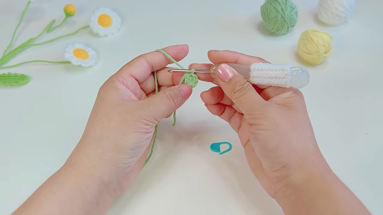 Crochet Baby Turtle Amigurumi Pattern for Kids