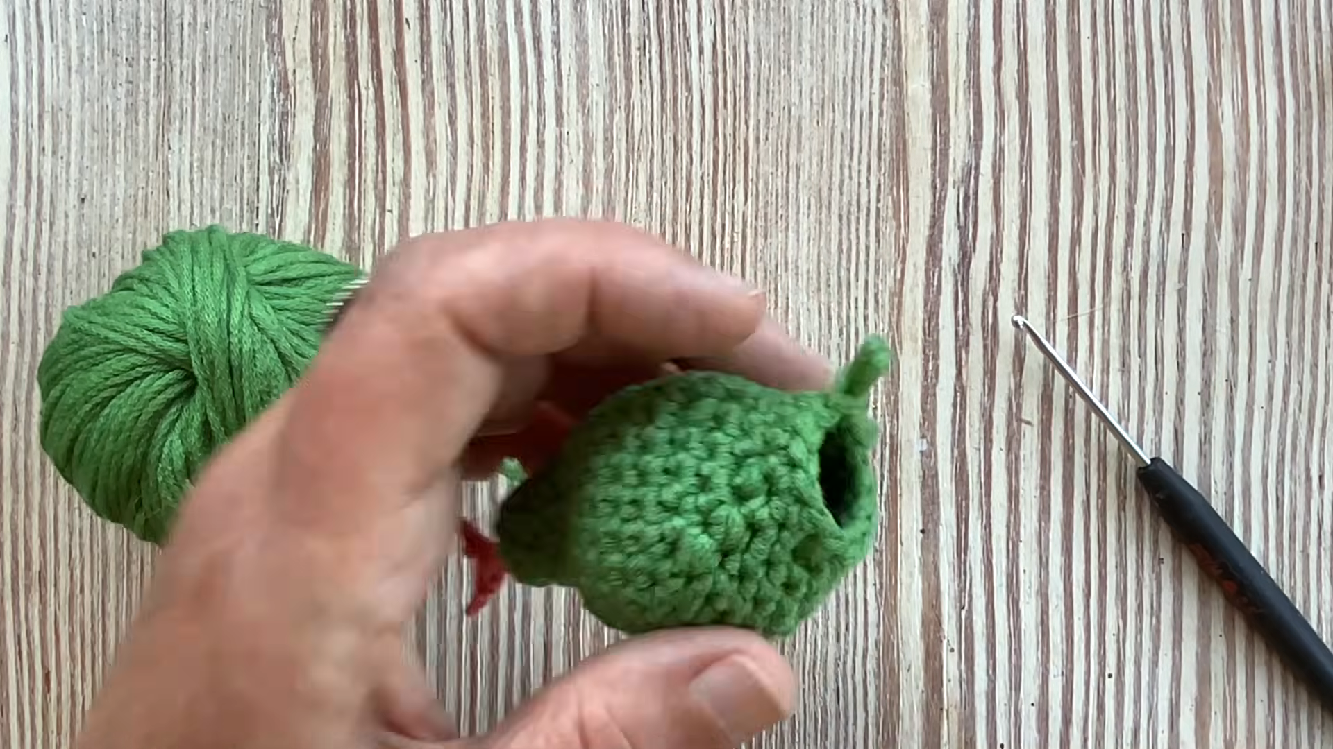 Crochet Snake Amigurumi Pattern with Curved Body Design