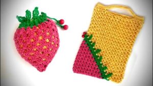 Crochet Strawberry Tote Bag Pattern with Berry Appliqué