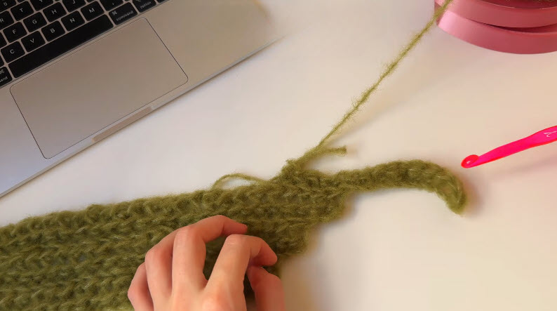 Free Crochet Sweater Pattern with Balloon Sleeves