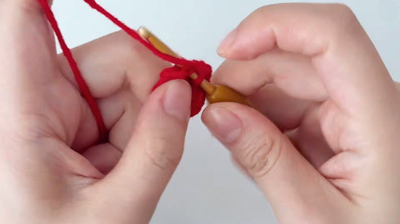 Increasing stitches for octopus keychain head