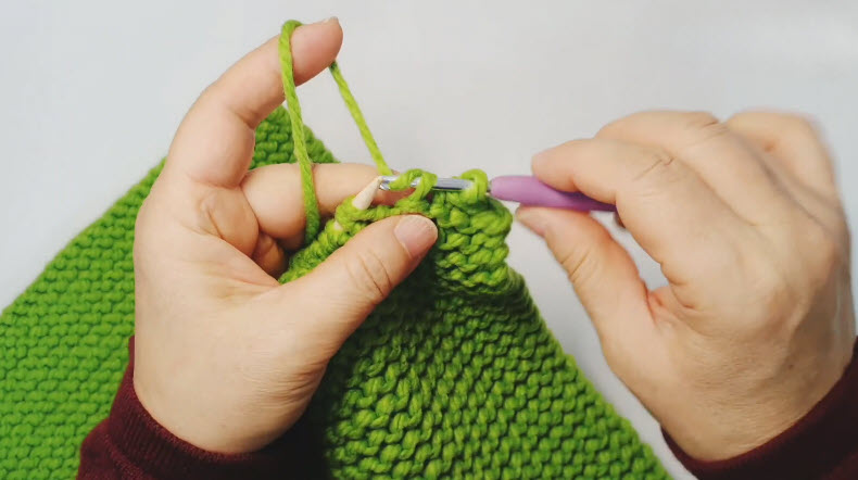 Joining new yarn while crocheting edge