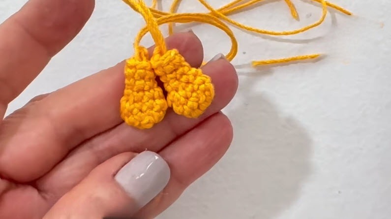 yellow crochet amigurumi duck feet