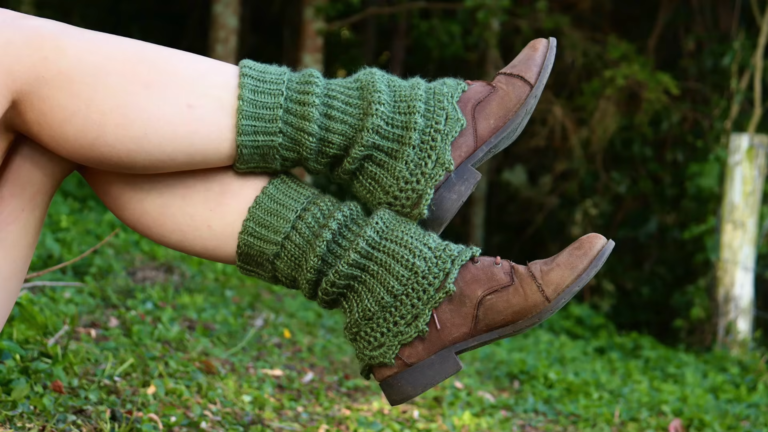 Crochet Leg Warmers Pattern With Ribbed Cuffs
